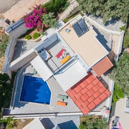 Tugra Vila Kaş